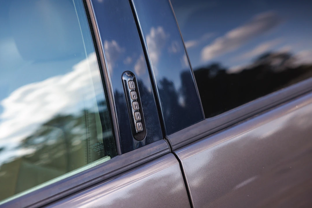 2005 Ford Explorer 3rd Gen - Image 29 of 31