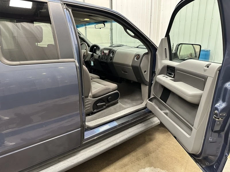 2005 Ford F-150 11th Gen - Image 14 of 21