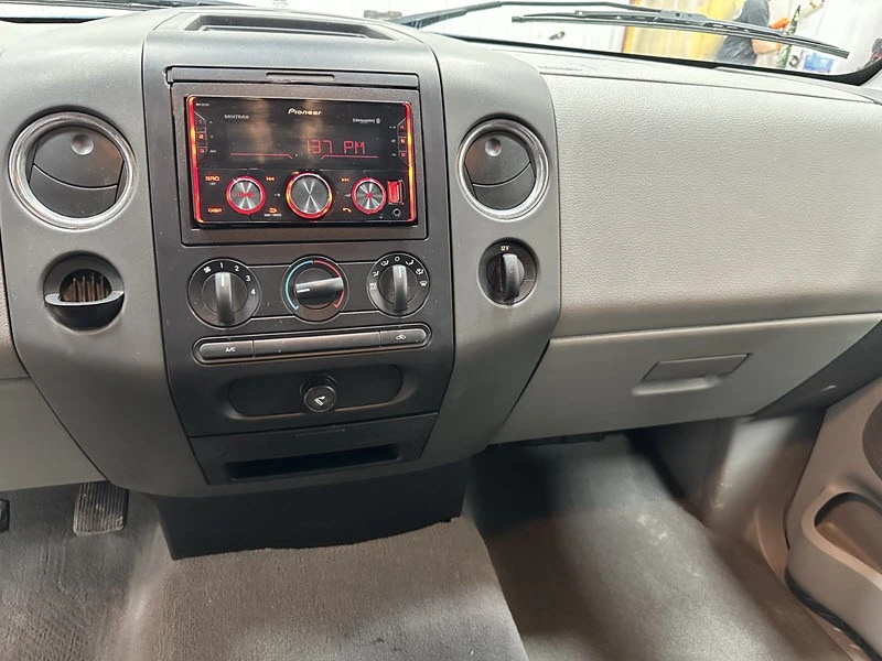 2005 Ford F-150 11th Gen - Image 10 of 21