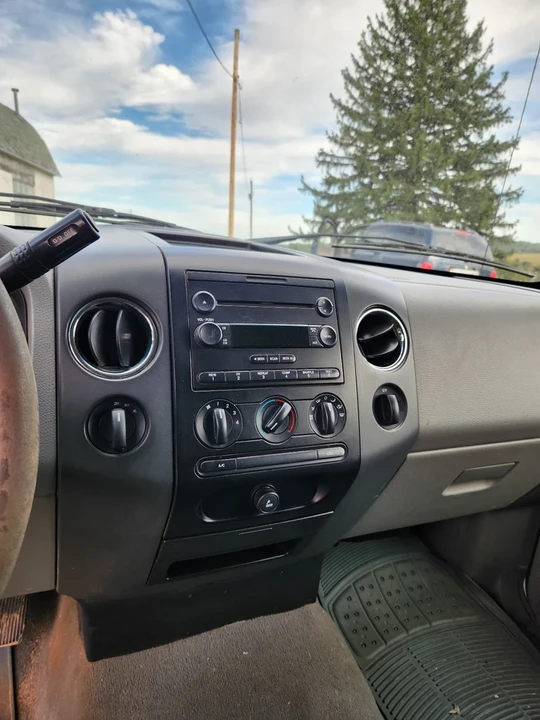 2005 Ford F-150 11th Gen - Image 8 of 14