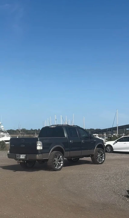 2005 Ford F-150 11th Gen - Image 2 of 7
