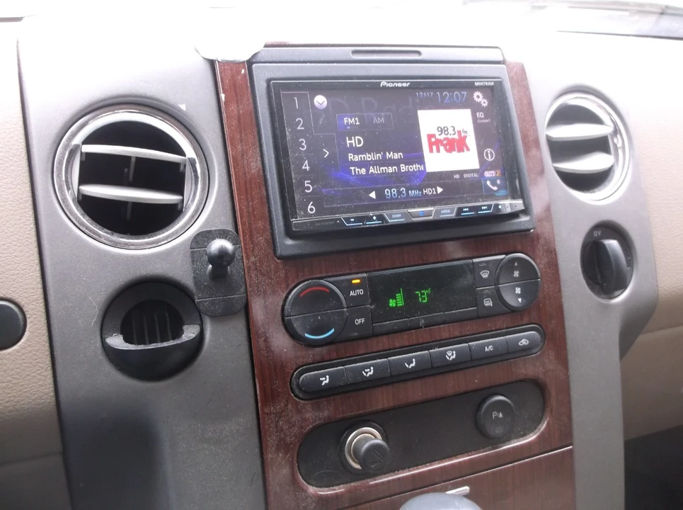 2005 Ford F-150 11th Gen - Image 19 of 20