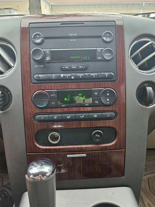 2005 Ford F-150 11th Gen - Image 11 of 16