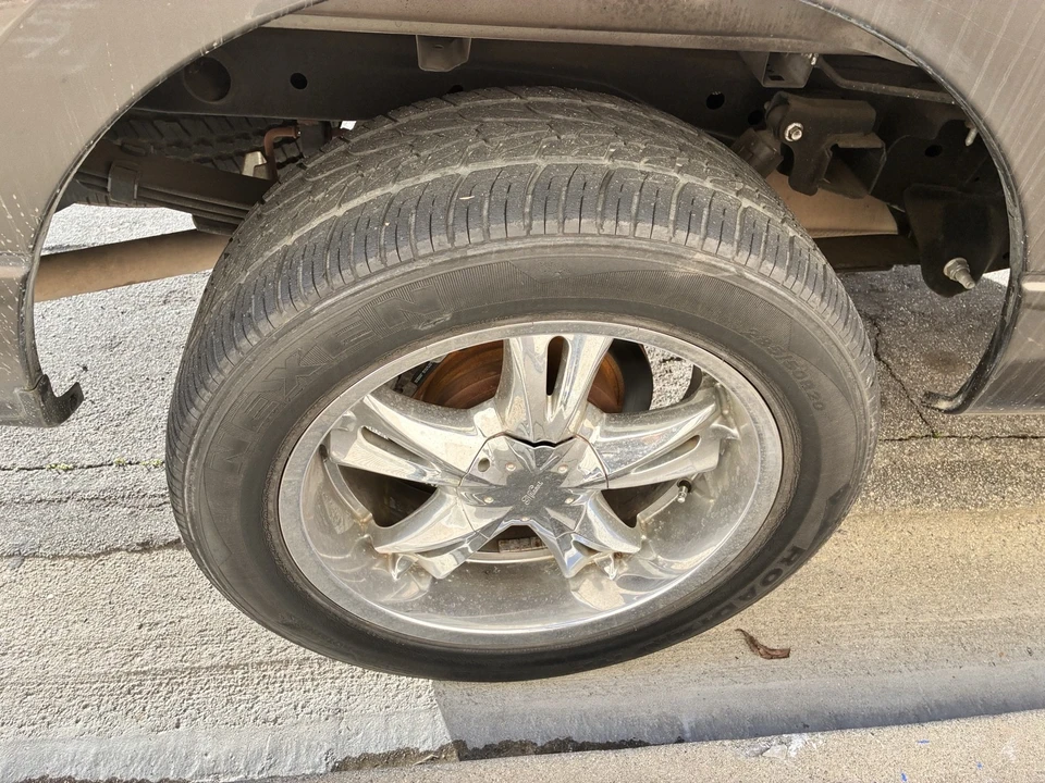 2005 Ford F-150 11th Gen - Image 13 of 16