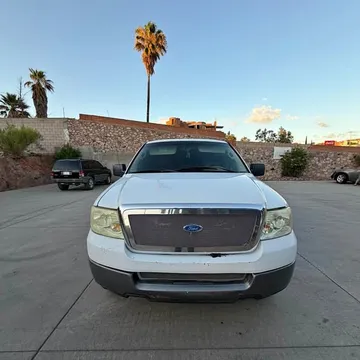 2005 Ford F-150 XL