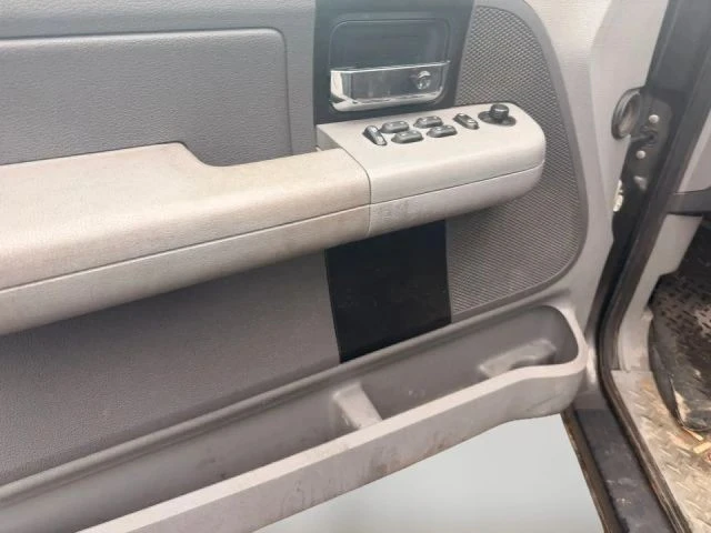 2005 Ford F-150 11th Gen - Image 9 of 11