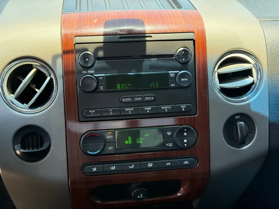 2005 Ford F-150 11th Gen - Image 12 of 30