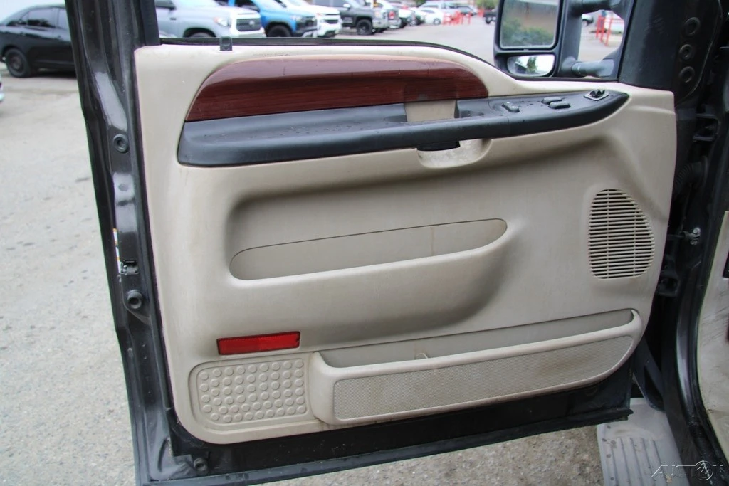 2005 Ford Super Duty 1st Gen - Image 13 of 21