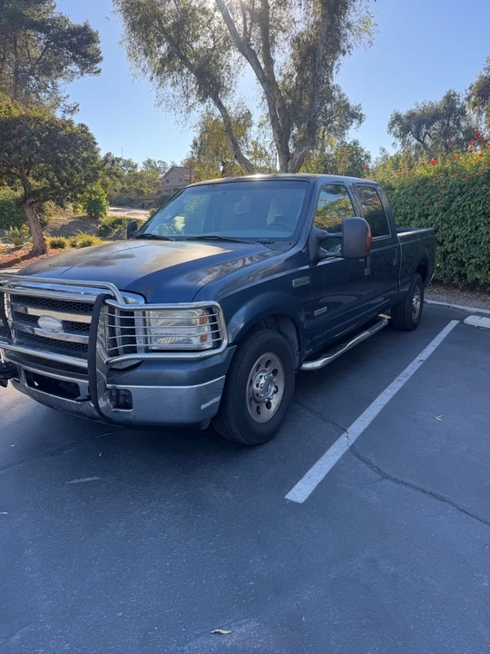 2005 Ford Super Duty 1st Gen - Image 2 of 9