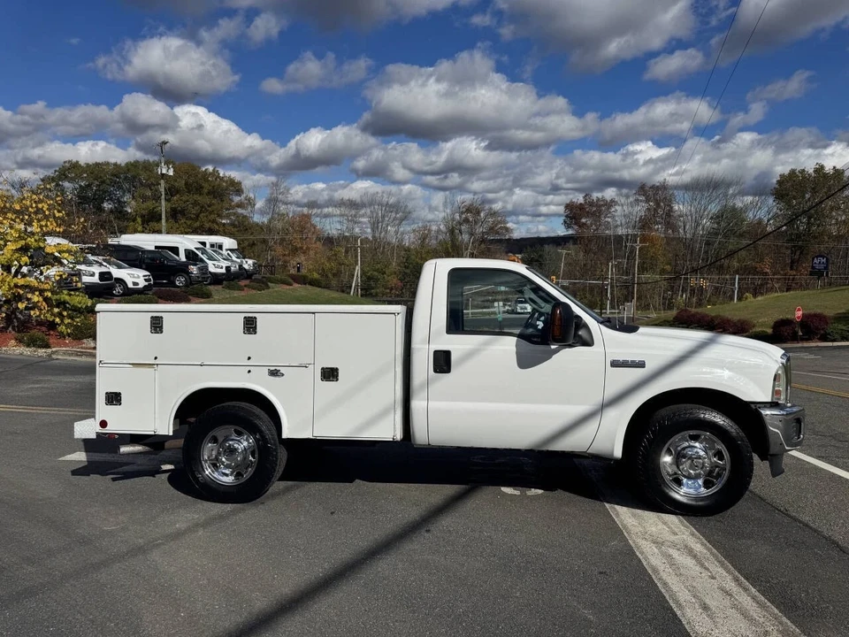 2005 Ford Super Duty 1st Gen - Image 2 of 12