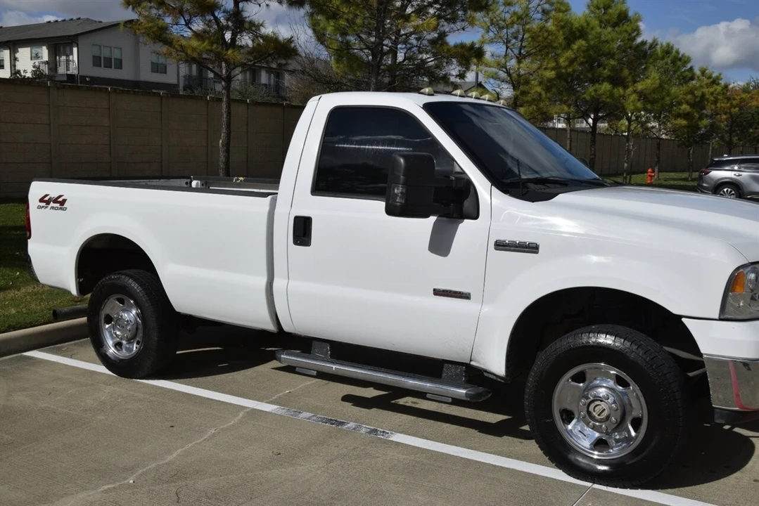 2005 Ford Super Duty 1st Gen - Image 5 of 10