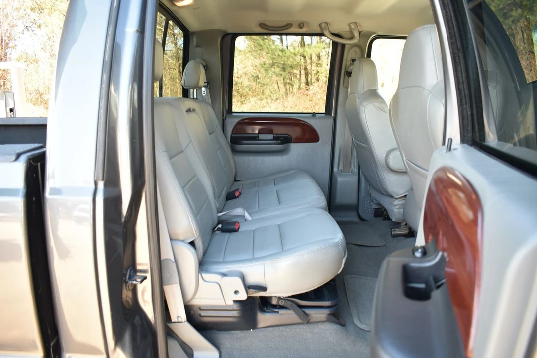 2005 Ford Super Duty 1st Gen - Image 17 of 21