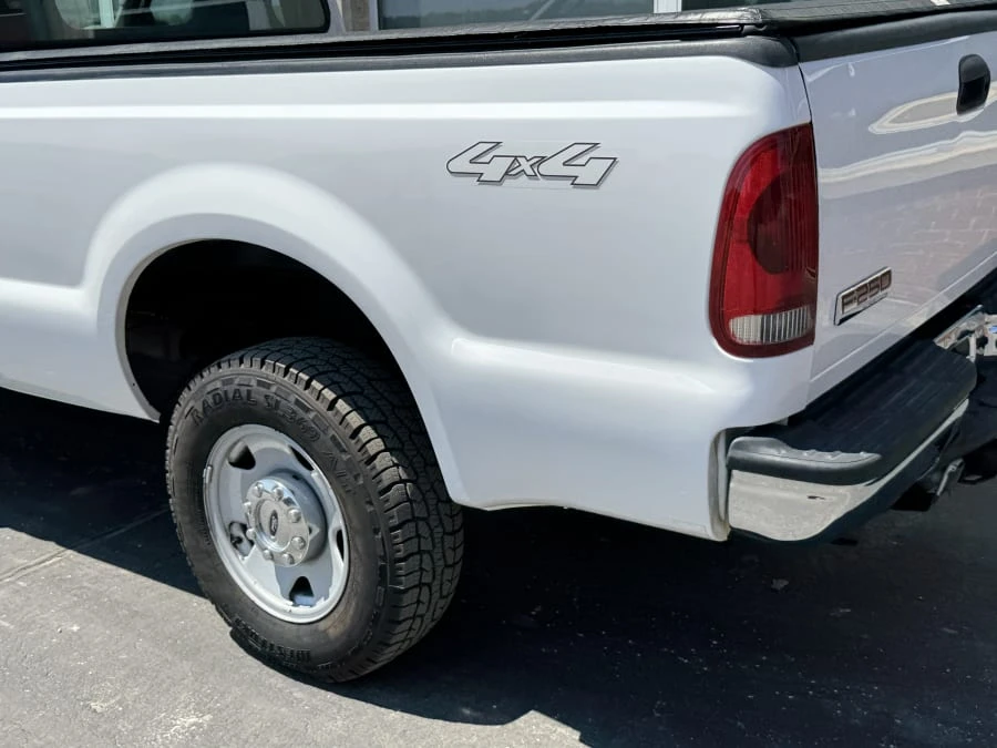 2005 Ford F-Series - Image 4 of 9