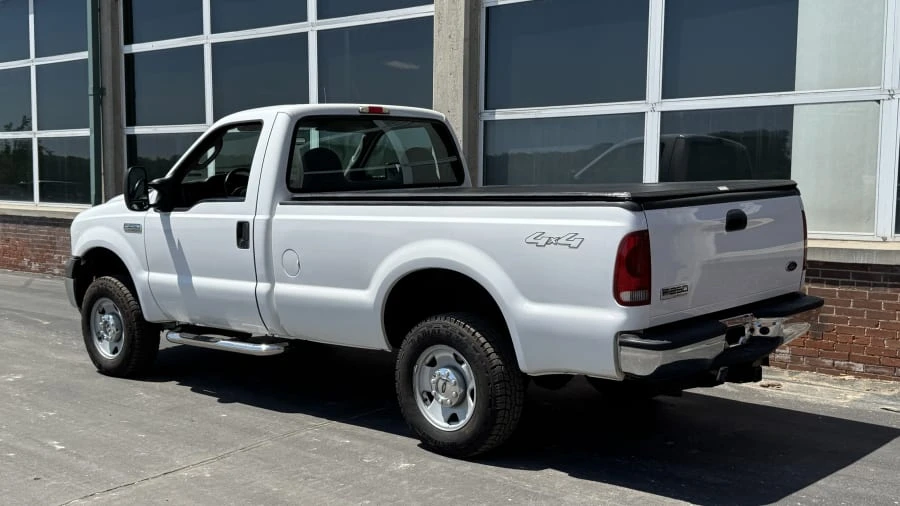 2005 Ford F-Series - Image 3 of 9
