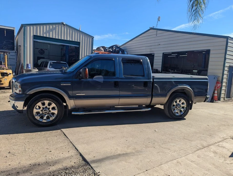 2005 Ford Super Duty 1st Gen - Image 2 of 21