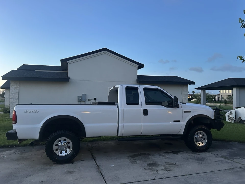 2005 Ford Super Duty 1st Gen - Image 2 of 10