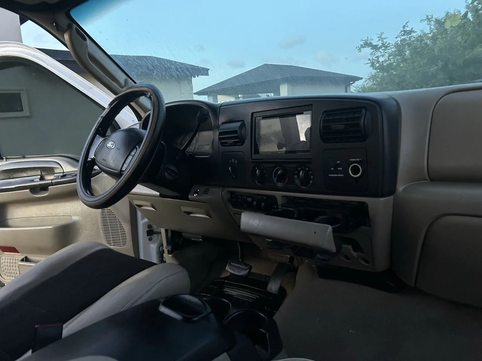 2005 Ford Super Duty 1st Gen - Image 9 of 10