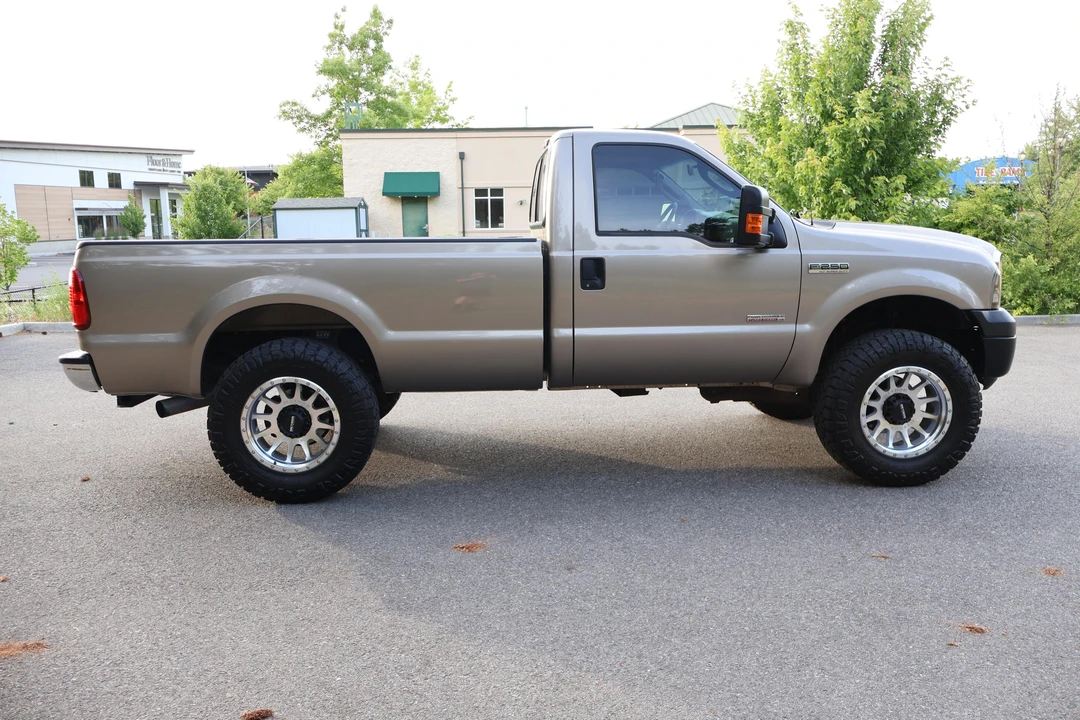 2005 Ford Super Duty 1st Gen - Image 24 of 31