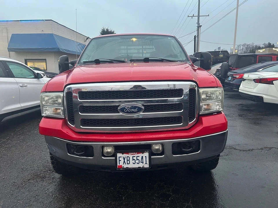 2005 Ford Super Duty 2nd Gen - Image 2 of 12