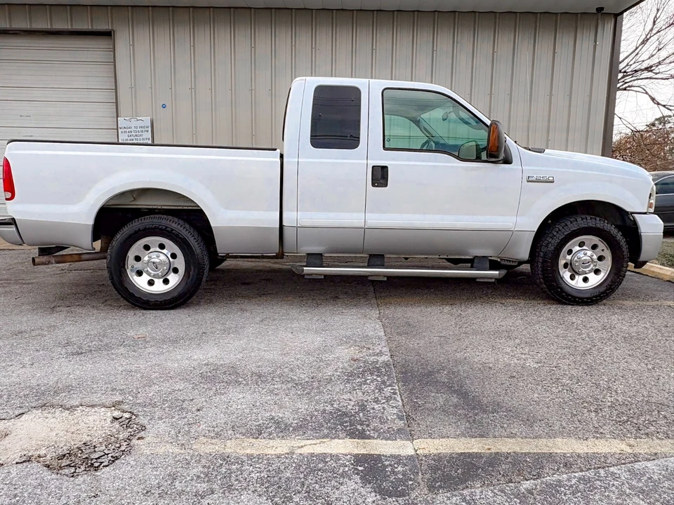 2005 Ford Super Duty 2nd Gen - Image 17 of 21