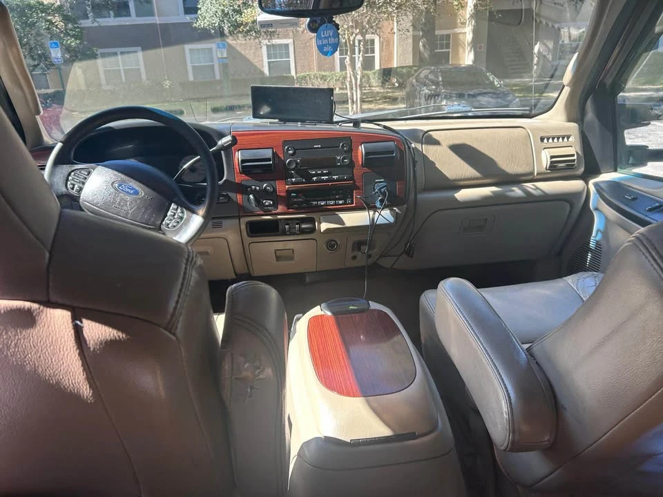 2005 Ford Super Duty 1st Gen - Image 9 of 12