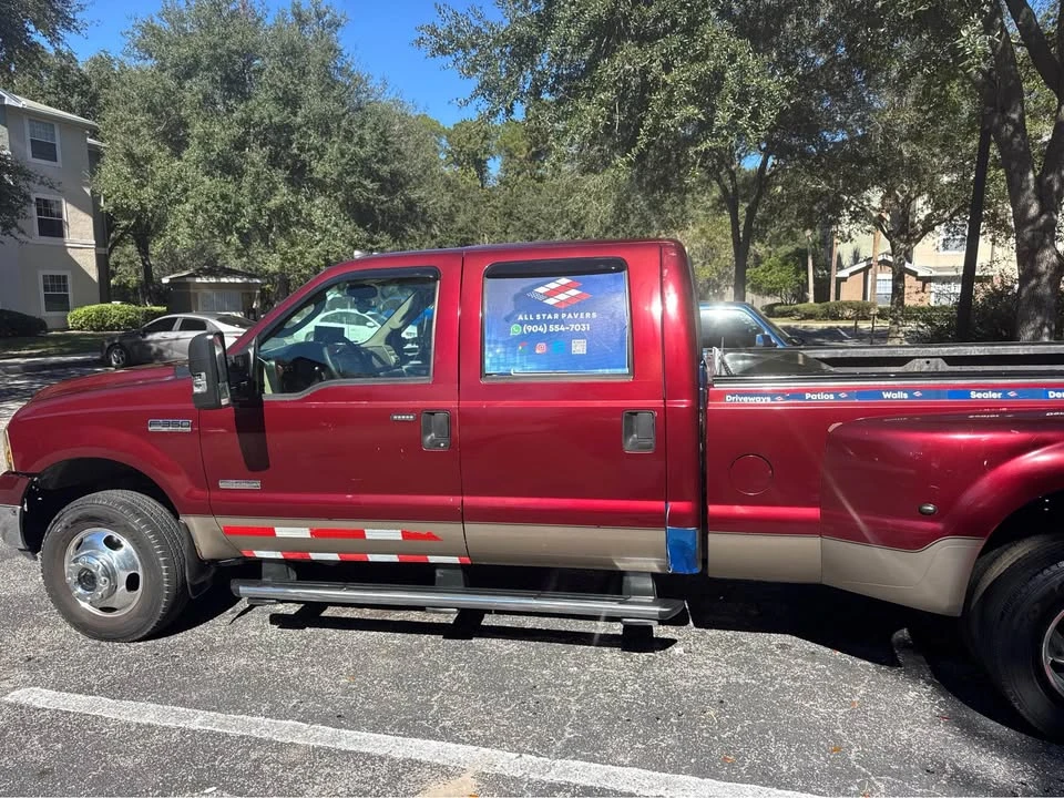 2005 Ford Super Duty 1st Gen - Image 2 of 12