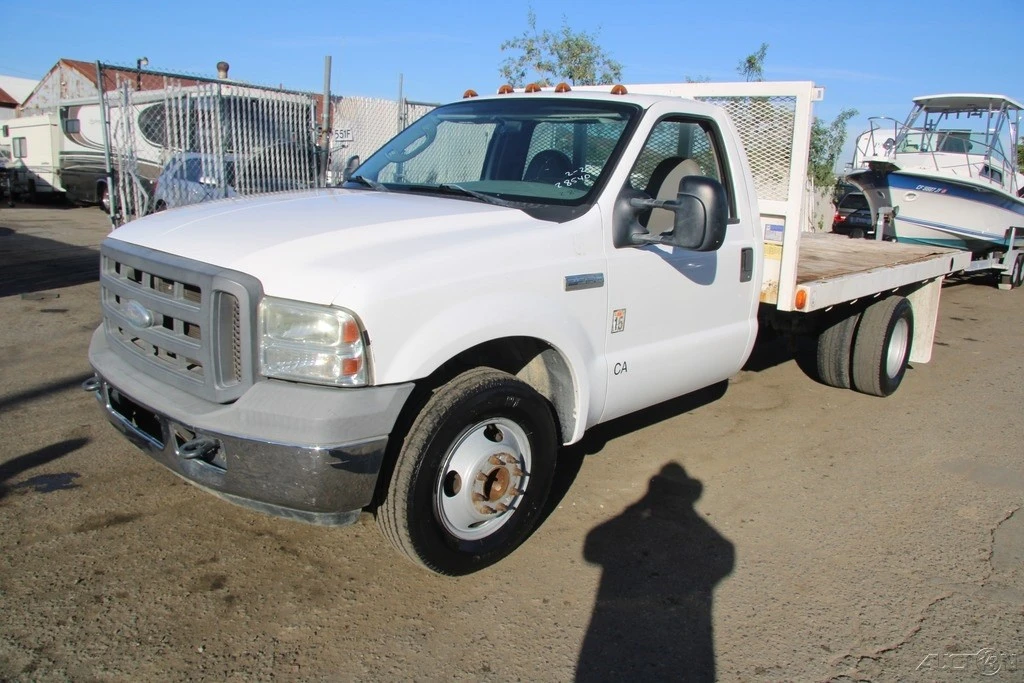 2005 Ford Super Duty 1st Gen - Image 2 of 21