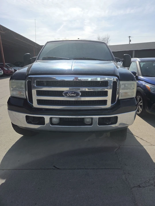 2005 Ford Super Duty 1st Gen - Image 2 of 9