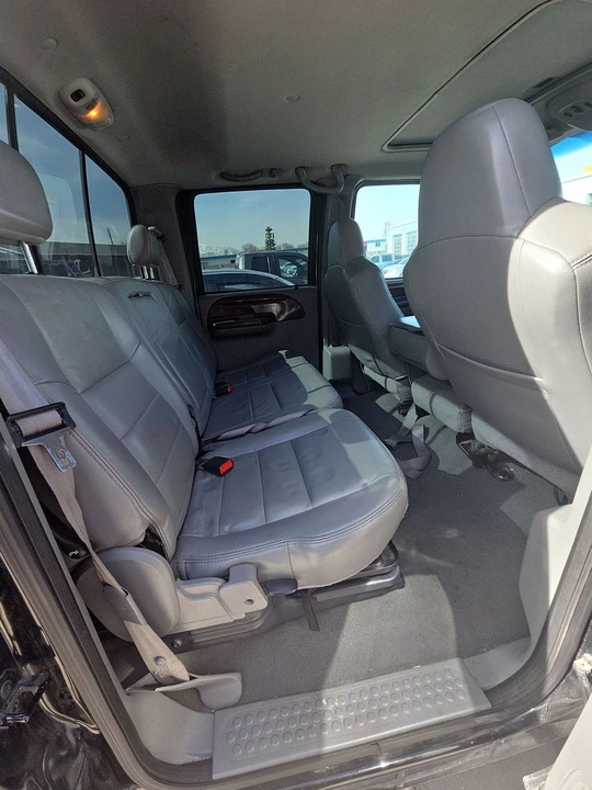 2005 Ford Super Duty 1st Gen - Image 5 of 9