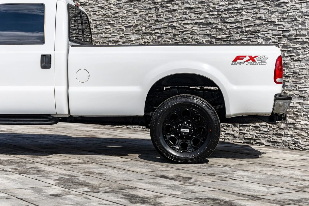 2005 Ford Super Duty 1st Gen - Image 12 of 21