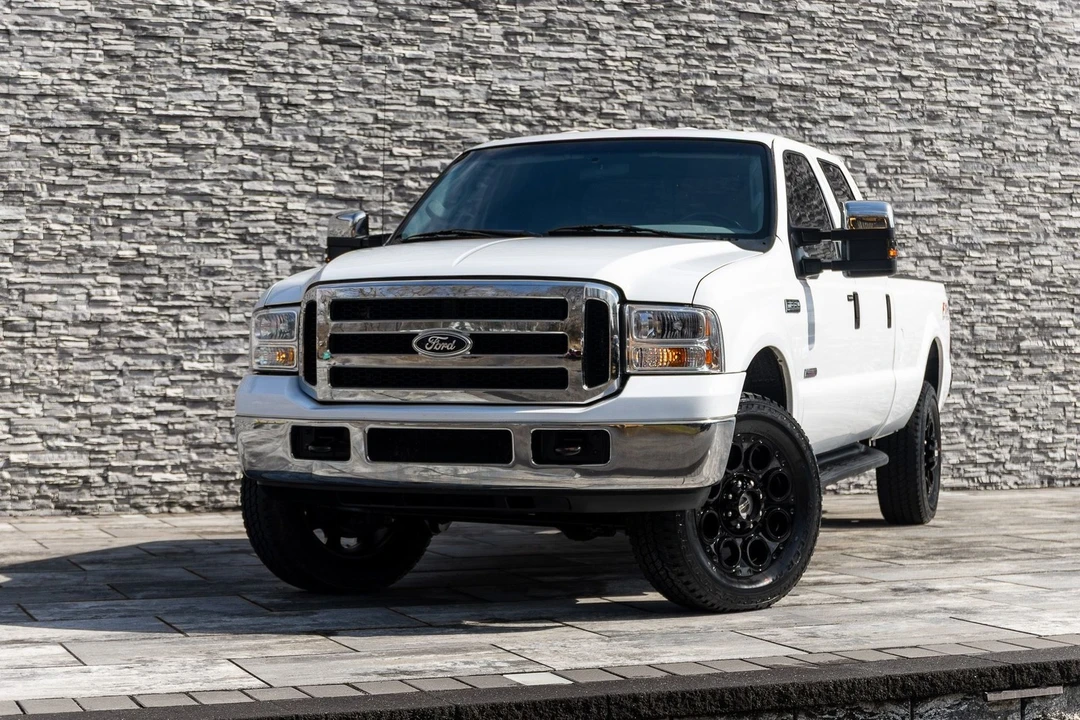 2005 Ford Super Duty 1st Gen - Image 2 of 21