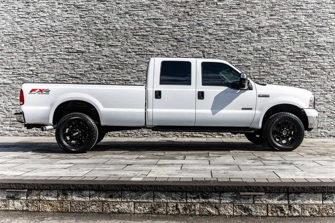 2005 Ford Super Duty 1st Gen - Image 15 of 21