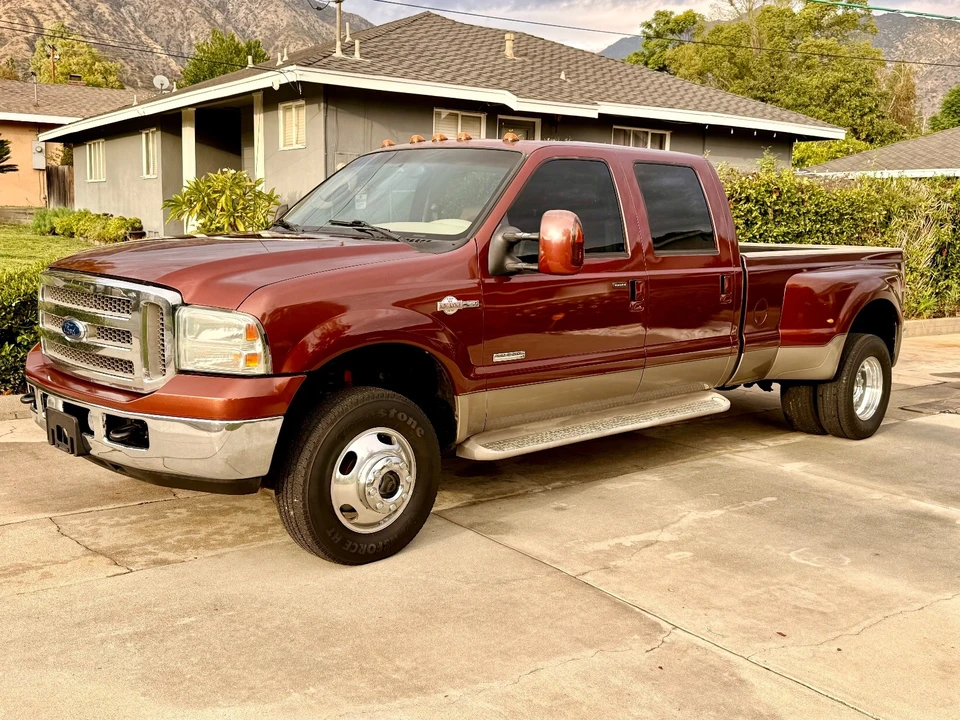 2005 Ford Super Duty 2nd Gen - Image 2 of 21