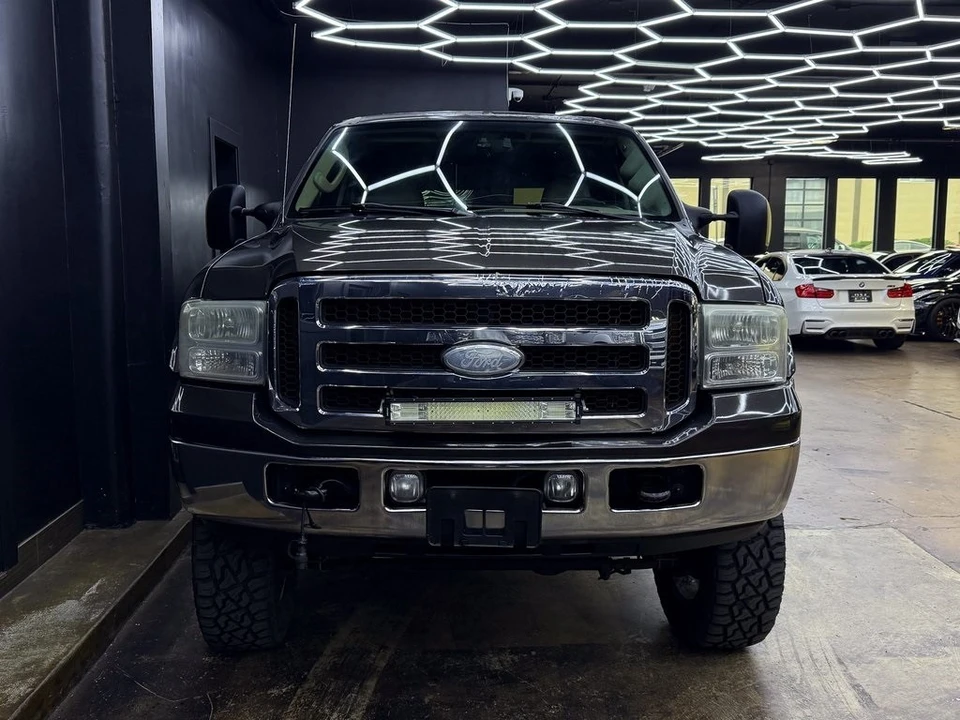 2005 Ford Super Duty 1st Gen - Image 2 of 12
