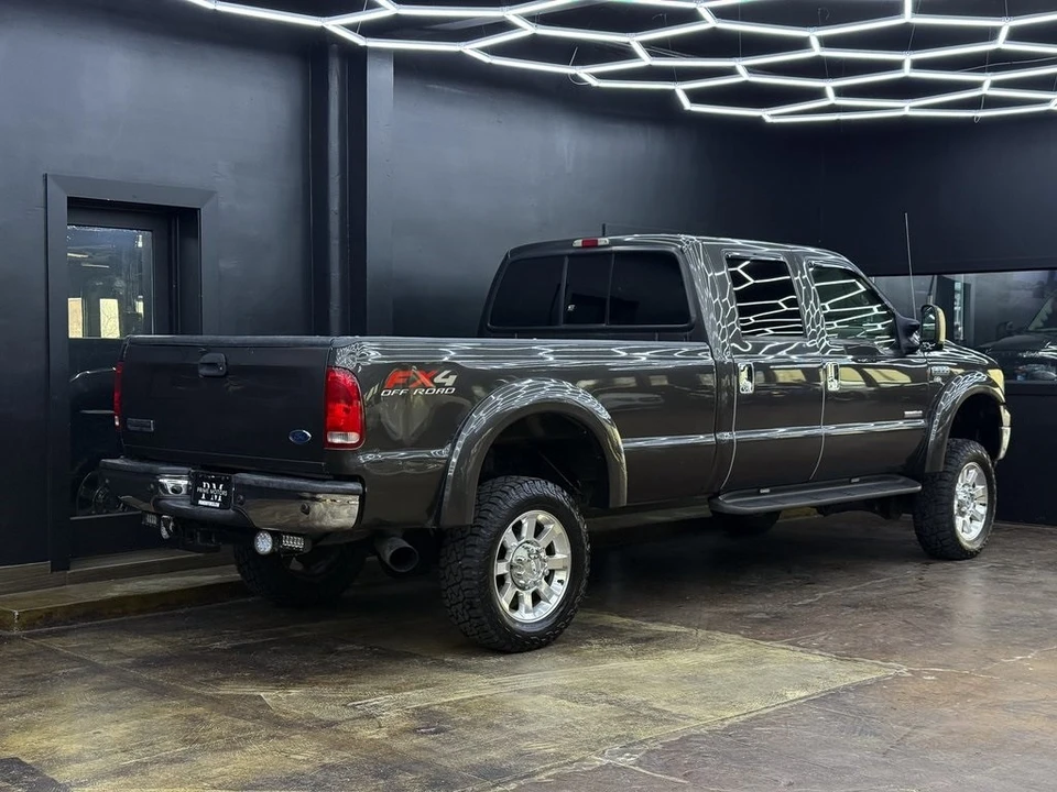 2005 Ford Super Duty 1st Gen - Image 9 of 12