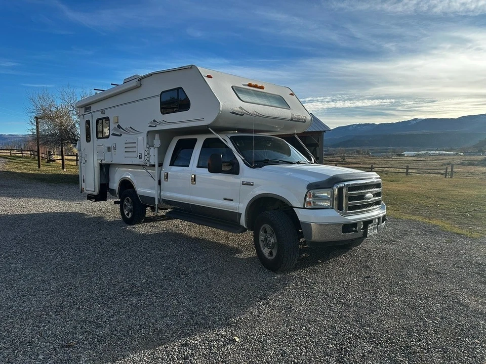 2005 Ford Super Duty 2nd Gen - Image 2 of 15