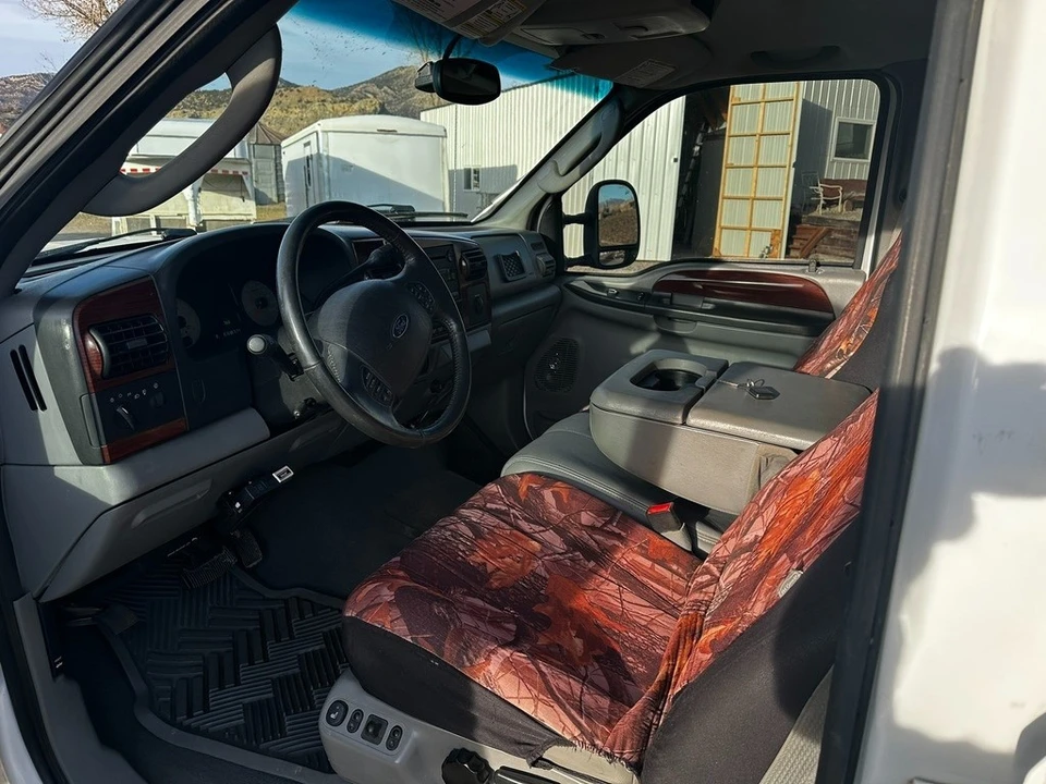 2005 Ford Super Duty 2nd Gen - Image 3 of 15