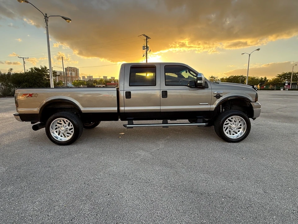 2005 Ford Super Duty 1st Gen - Image 20 of 21