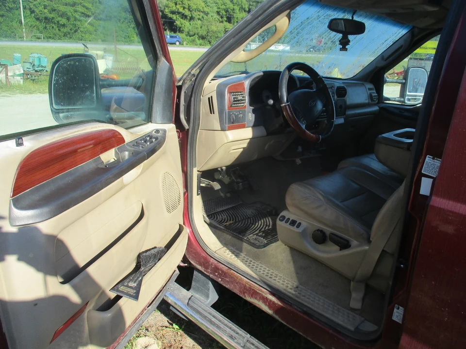 2005 Ford Super Duty 1st Gen - Image 9 of 12