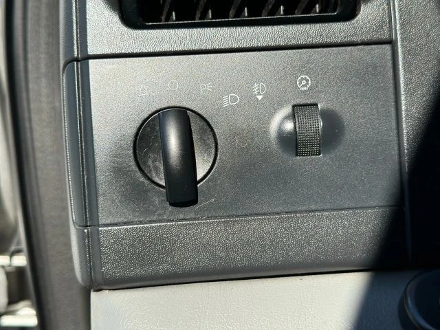 2005 Ford Super Duty 1st Gen - Image 13 of 21