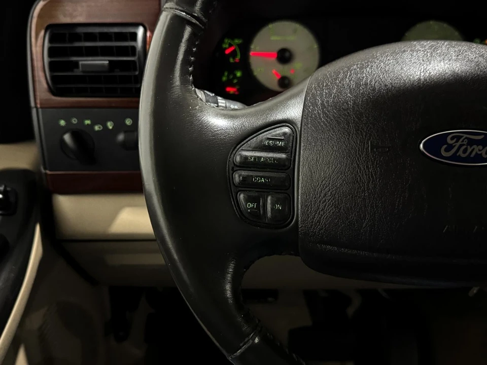 2005 Ford Super Duty 1st Gen - Image 21 of 31
