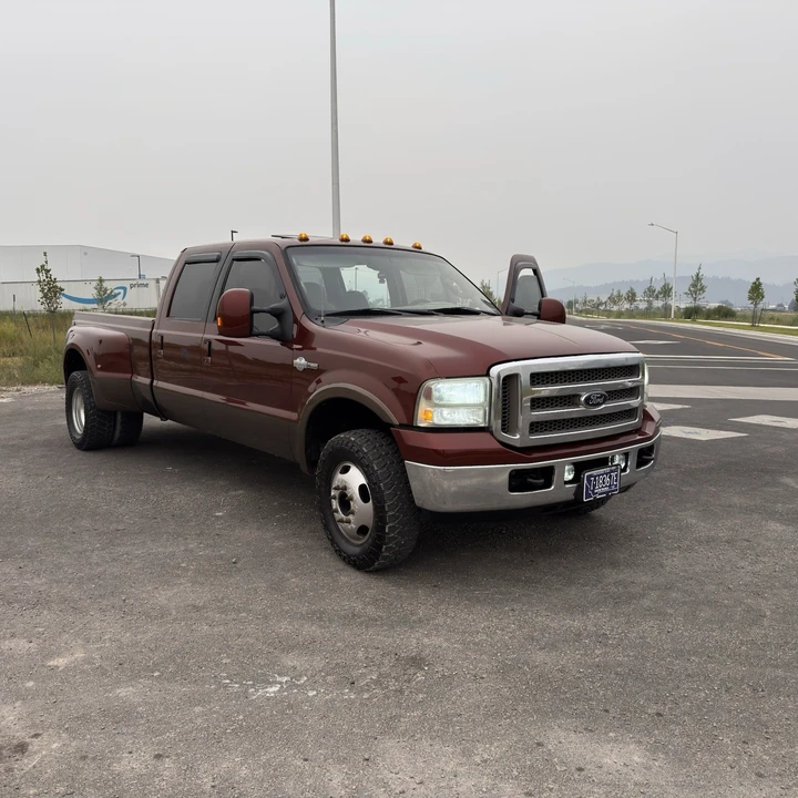 2005 Ford Super Duty 1st Gen - Image 2 of 9
