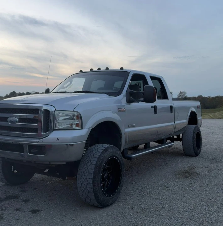 2005 Ford Super Duty 1st Gen - Image 2 of 20