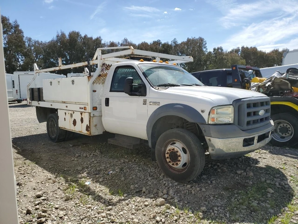 2005 Ford Super Duty 1st Gen - Image 2 of 21