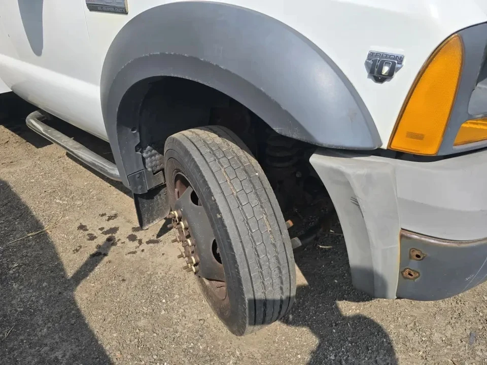 2005 Ford Super Duty 1st Gen - Image 4 of 10
