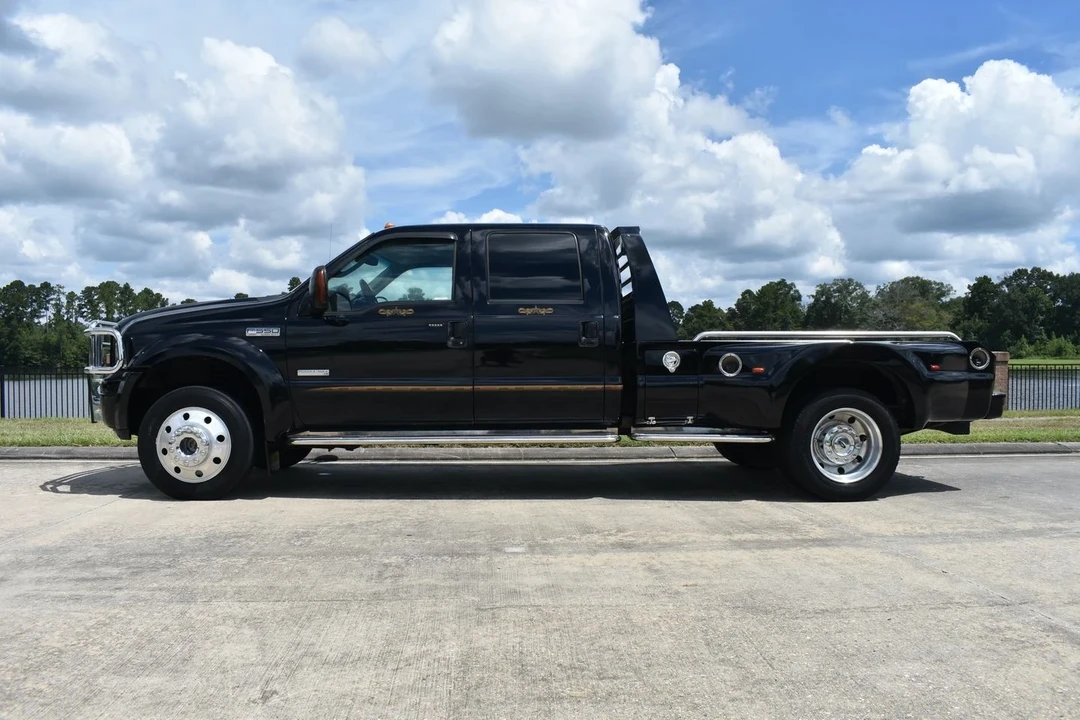 2005 Ford Super Duty 1st Gen - Image 9 of 12