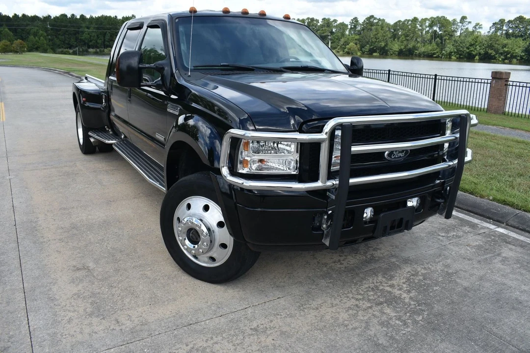 2005 Ford Super Duty 1st Gen - Image 2 of 12