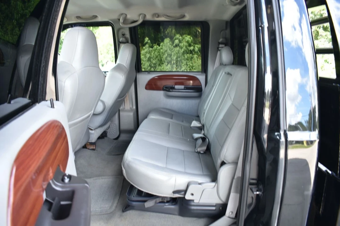2005 Ford Super Duty 1st Gen - Image 13 of 21