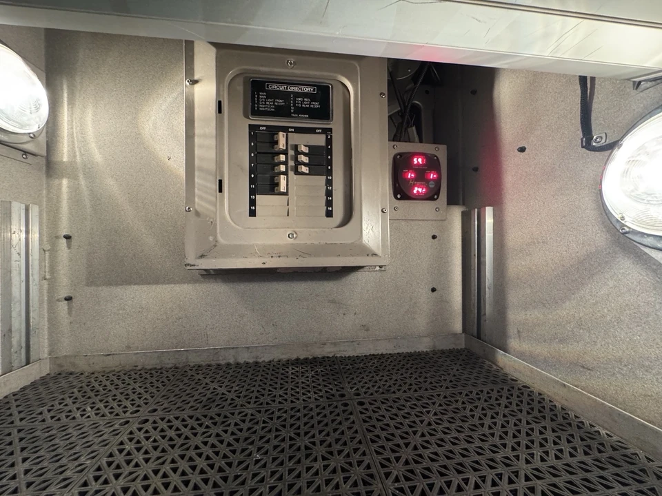 2005 Ford Super Duty 1st Gen - Image 18 of 21