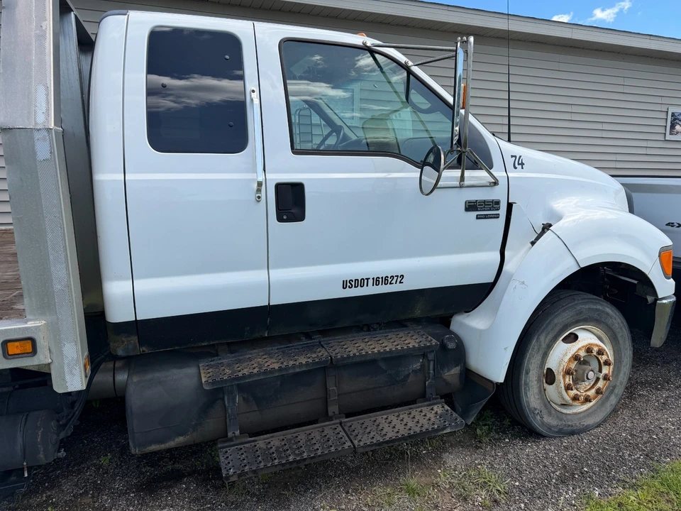 2005 Ford F-Series - Image 2 of 18
